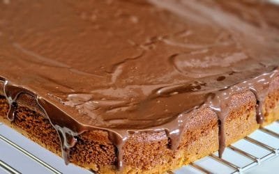 Bolo de Cenoura com cobertura de Chocolate